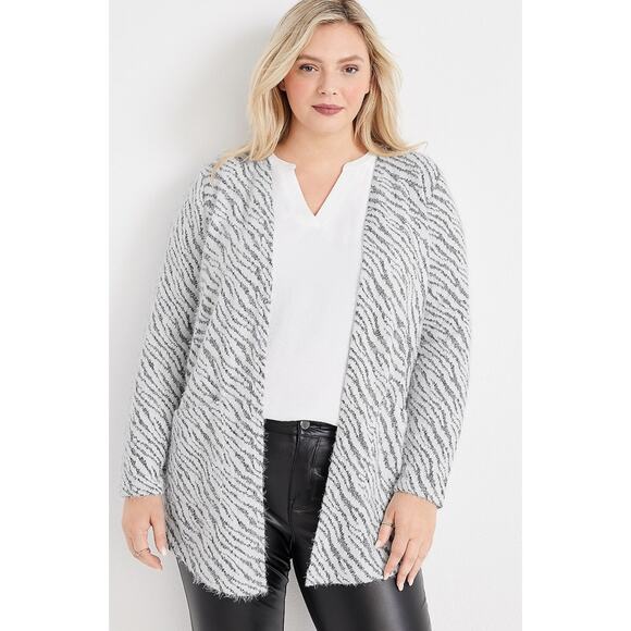 Maurices Black White Zebra Print Fuzzy Long Sleeve Open Cardigan Sweater Size 1X - Picture 1 of 6